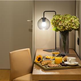 Luxury 5-Bedroom Sea-View Villa with Heated Infinity Pool in Orasac near Dubrovnik – Sleeps 10